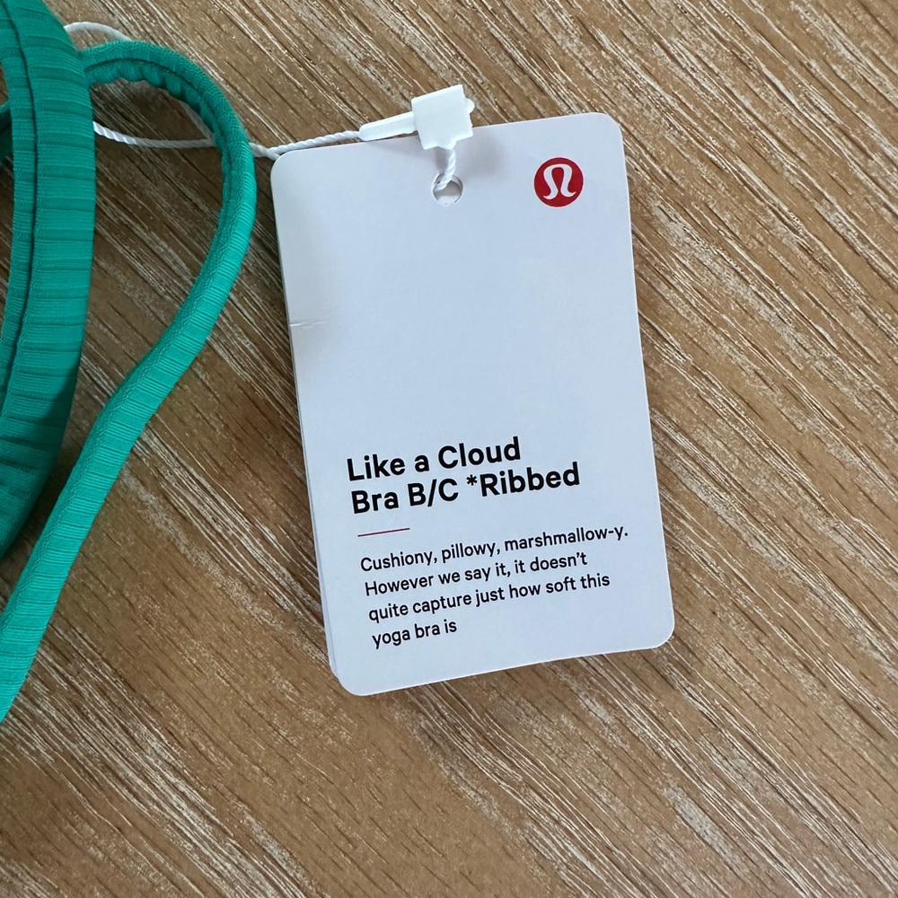 Lululemon Like a Cloud Bra Ribbed B/C - Picture 2 of 3